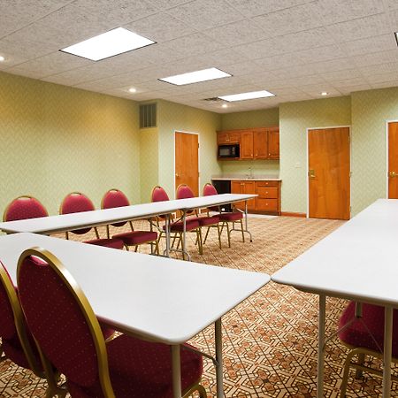 Holiday Inn Express Hotel & Suites Goshen By Ihg Екстер'єр фото