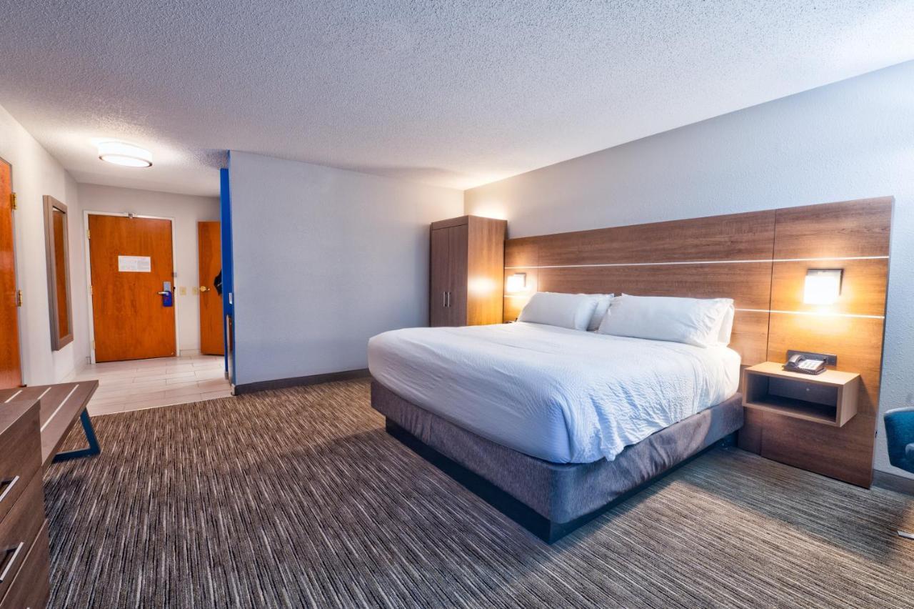 Holiday Inn Express Hotel & Suites Goshen By Ihg Екстер'єр фото